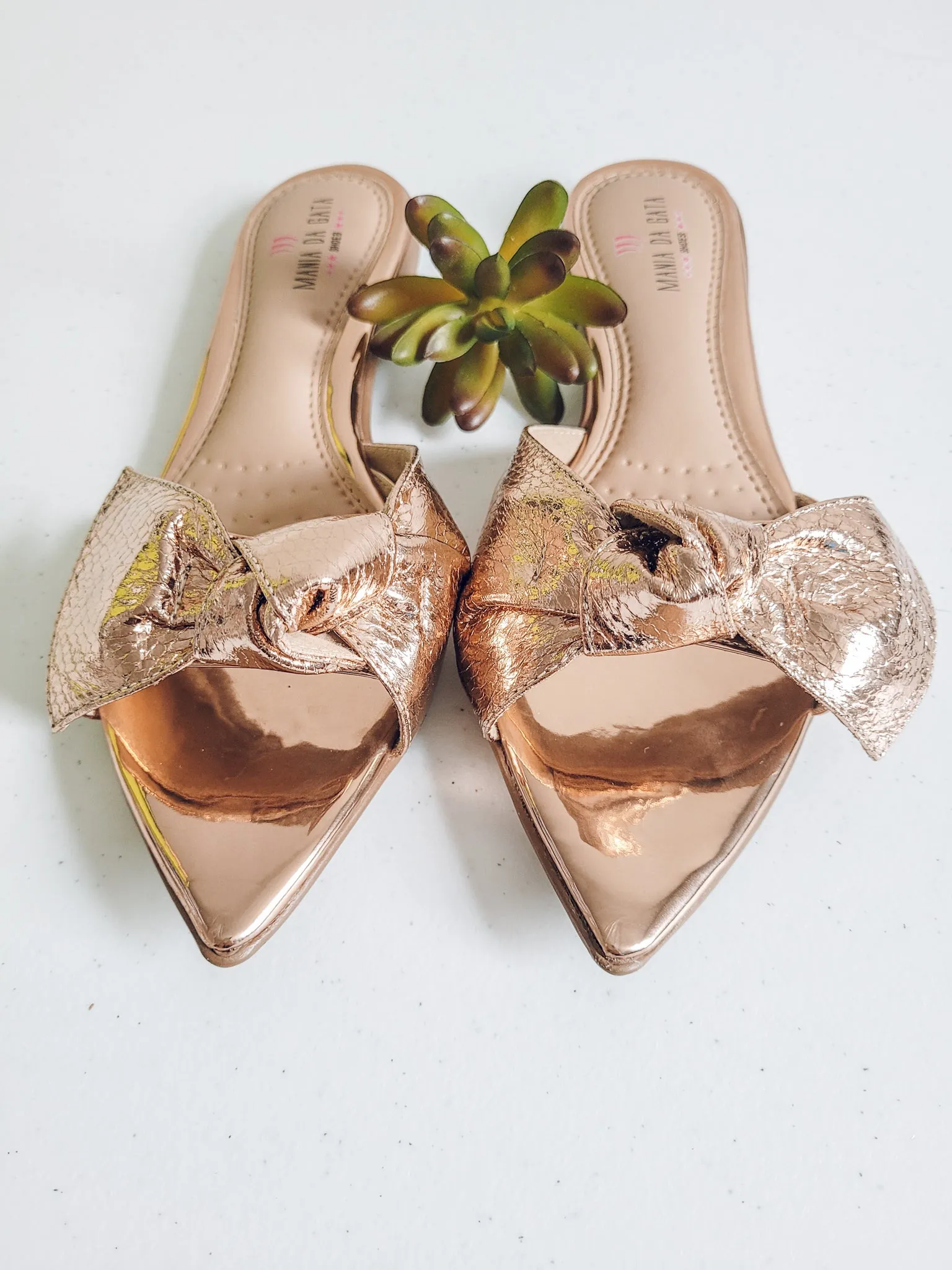 Alexandria flat sandal